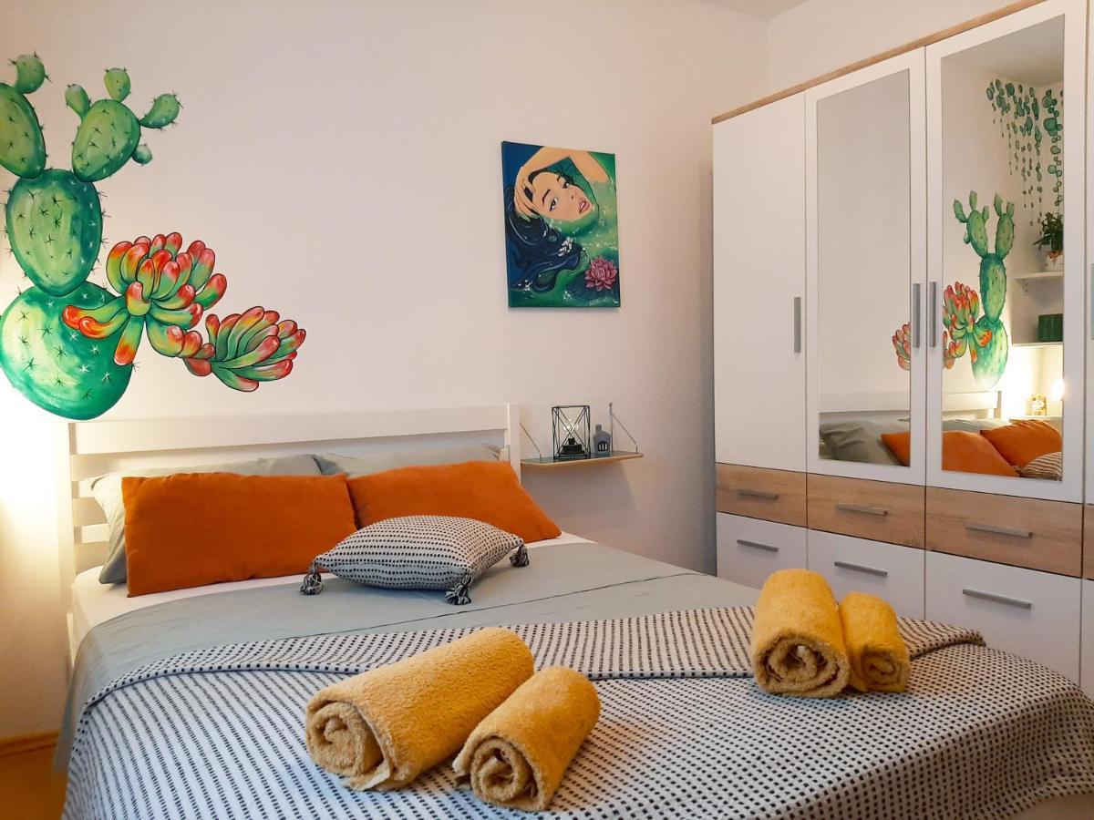 Holiday Home Mirela Шишан Экстерьер фото