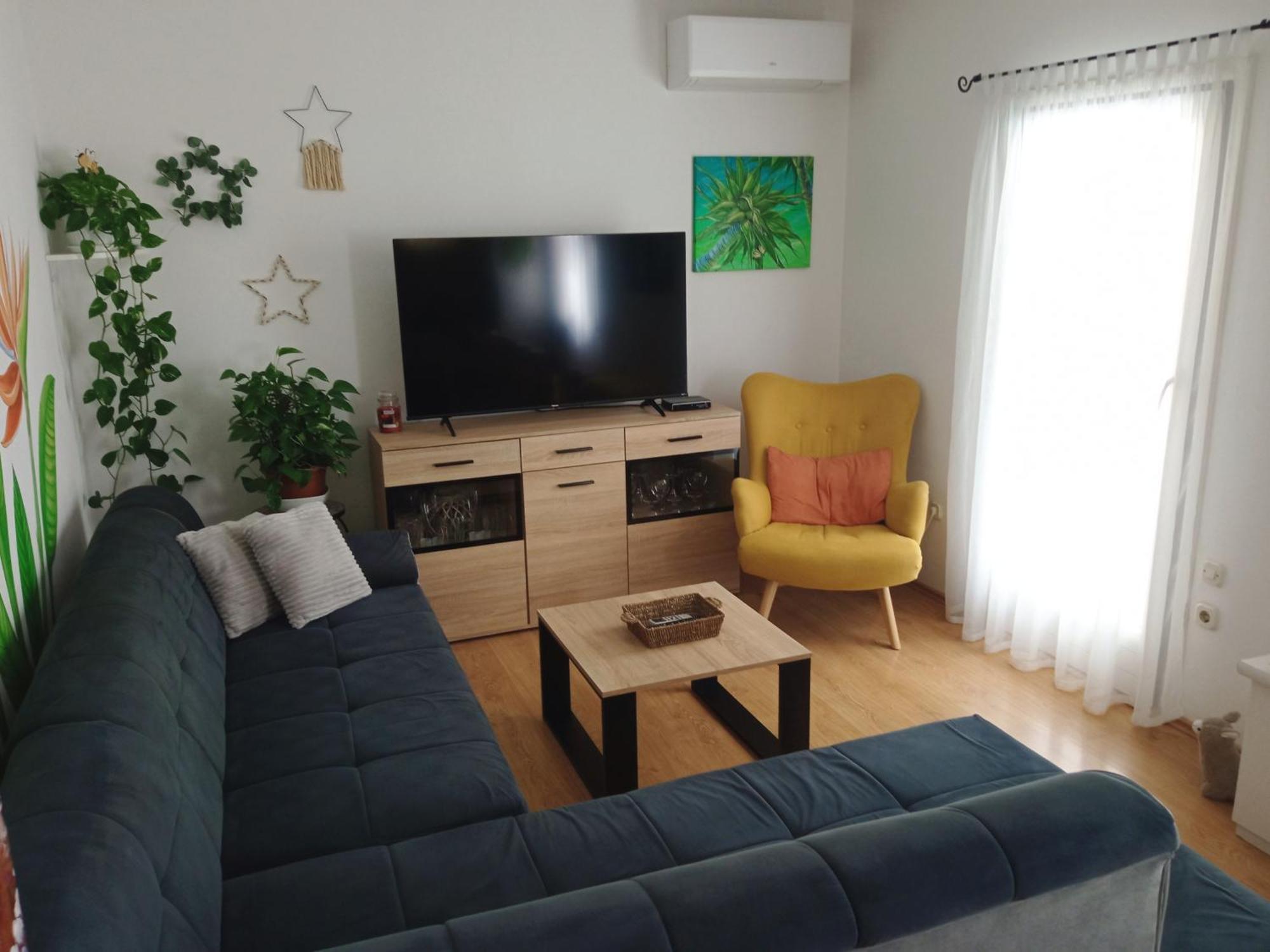 Holiday Home Mirela Шишан Экстерьер фото