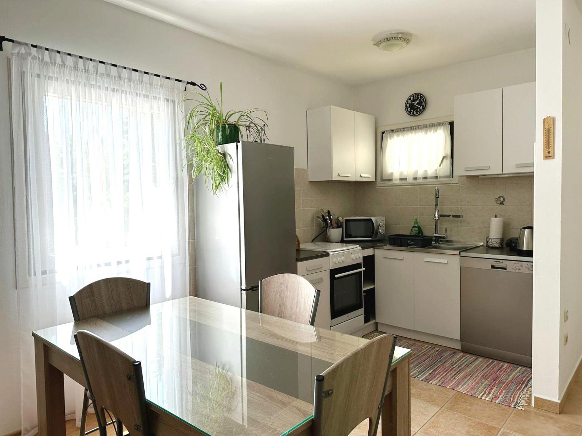 Holiday Home Mirela Шишан Экстерьер фото